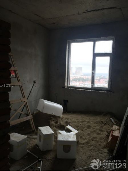換門，換窗戶?。?！<br>磨磨唧唧的??！