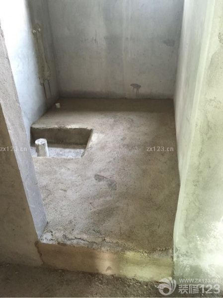 今天去裝修公司選好了臥室廚衛(wèi)門，去了工地看了下，開始吊頂了，公共衛(wèi)生間也臺高了，裝修繼續(xù)進行中。