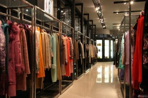 最新服裝店裝修 過道吊頂裝修效果圖
