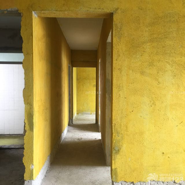 三天后再去看時已經(jīng)做好保護(hù)和斯蠟水了。軒怡做得挺專業(yè)的，感覺很不錯！