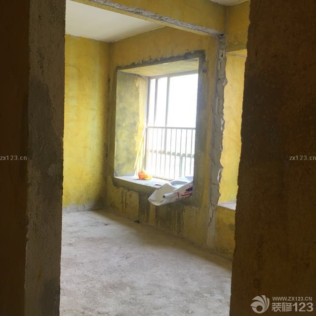 三天后再去看時已經(jīng)做好保護(hù)和斯蠟水了。軒怡做得挺專業(yè)的，感覺很不錯！