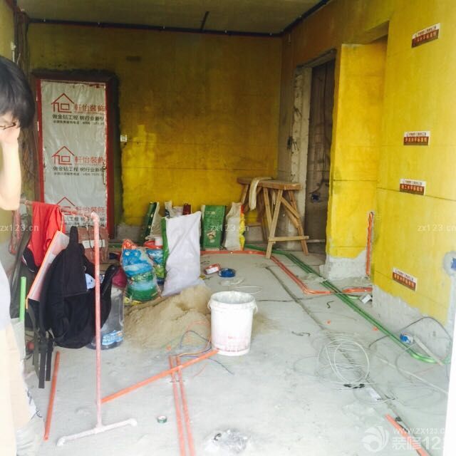 今天做好了水電，軒怡的水電說是出了名的好！希望如此。