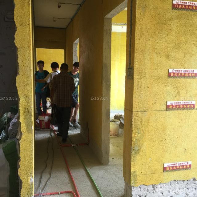 今天做了防水！用了足夠的陶粒，希望能像你們說的那樣好哈。