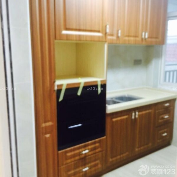 今天裝櫥柜打掃了一下！感覺還不錯。