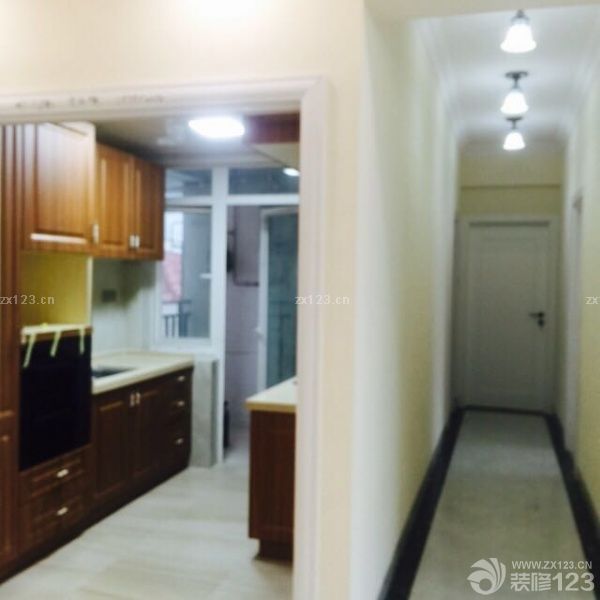 今天裝櫥柜打掃了一下！感覺還不錯。