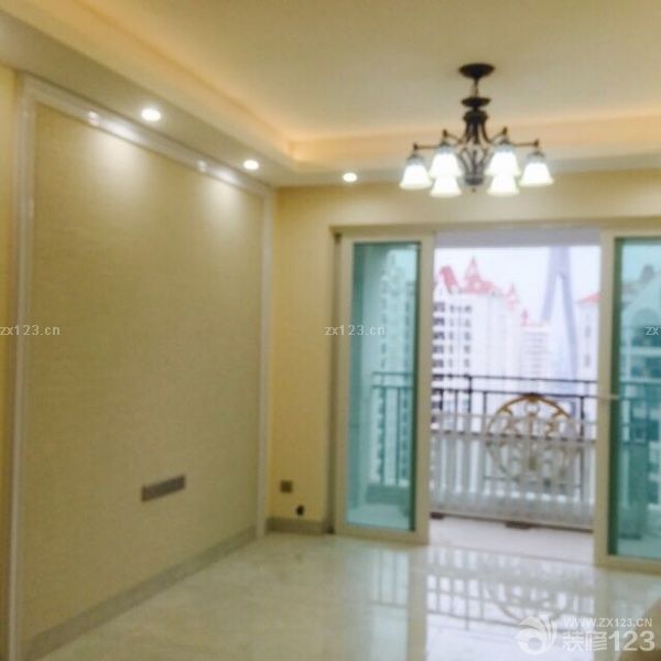 今天裝櫥柜打掃了一下！感覺還不錯。