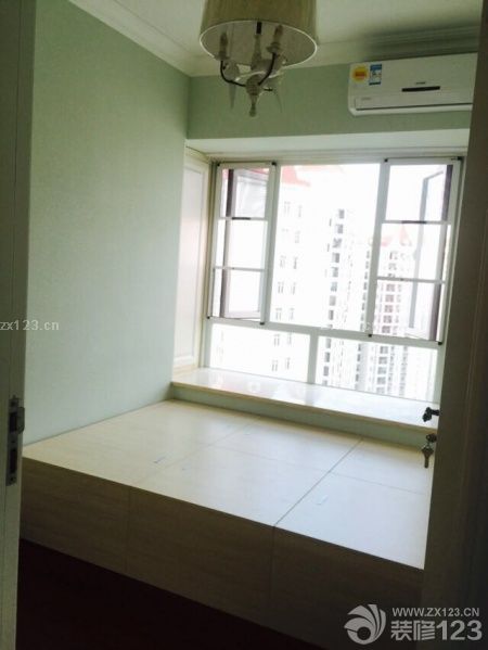 給大家分享下！最后還有柜子沒有裝好！等裝好了我一起發(fā)整體圖。