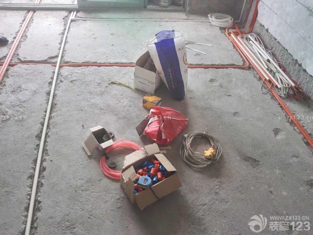 水電改造今天完成了…希望質(zhì)量跟得上價格。