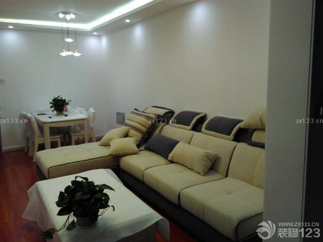 還差家電和小臥室，期待窗簾的進場，但是選什么顏色呢？