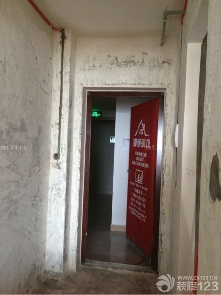 今天驗收水電，雖然監(jiān)理來的晚了點但驗收非常順利，在這里給水電工人贊一個，全部符合要求，而且很詳細的寫了購物清單<br>昨天定了衣柜鞋柜榻榻米。