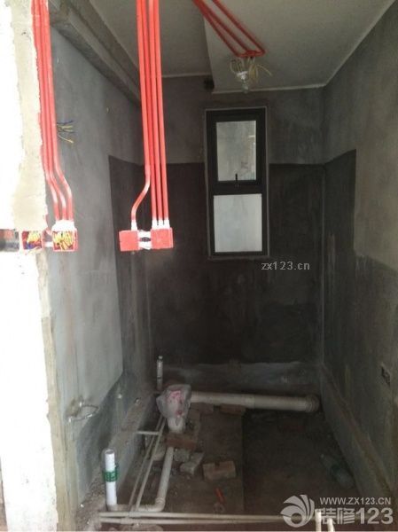 今天驗收水電，雖然監(jiān)理來的晚了點但驗收非常順利，在這里給水電工人贊一個，全部符合要求，而且很詳細的寫了購物清單<br>昨天定了衣柜鞋柜榻榻米。