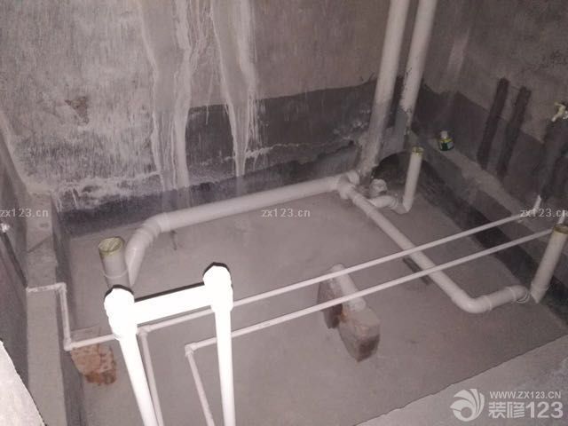 水電已經(jīng)完畢，開(kāi)始做防水啦.