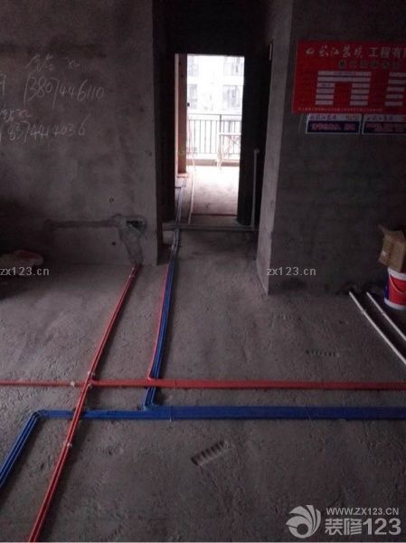 水電已經(jīng)完畢，開(kāi)始做防水啦.