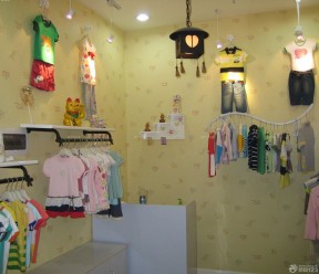 實(shí)體服裝店裝修 卡通壁紙裝修效果圖片