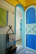 地中海卫生间门装修设计