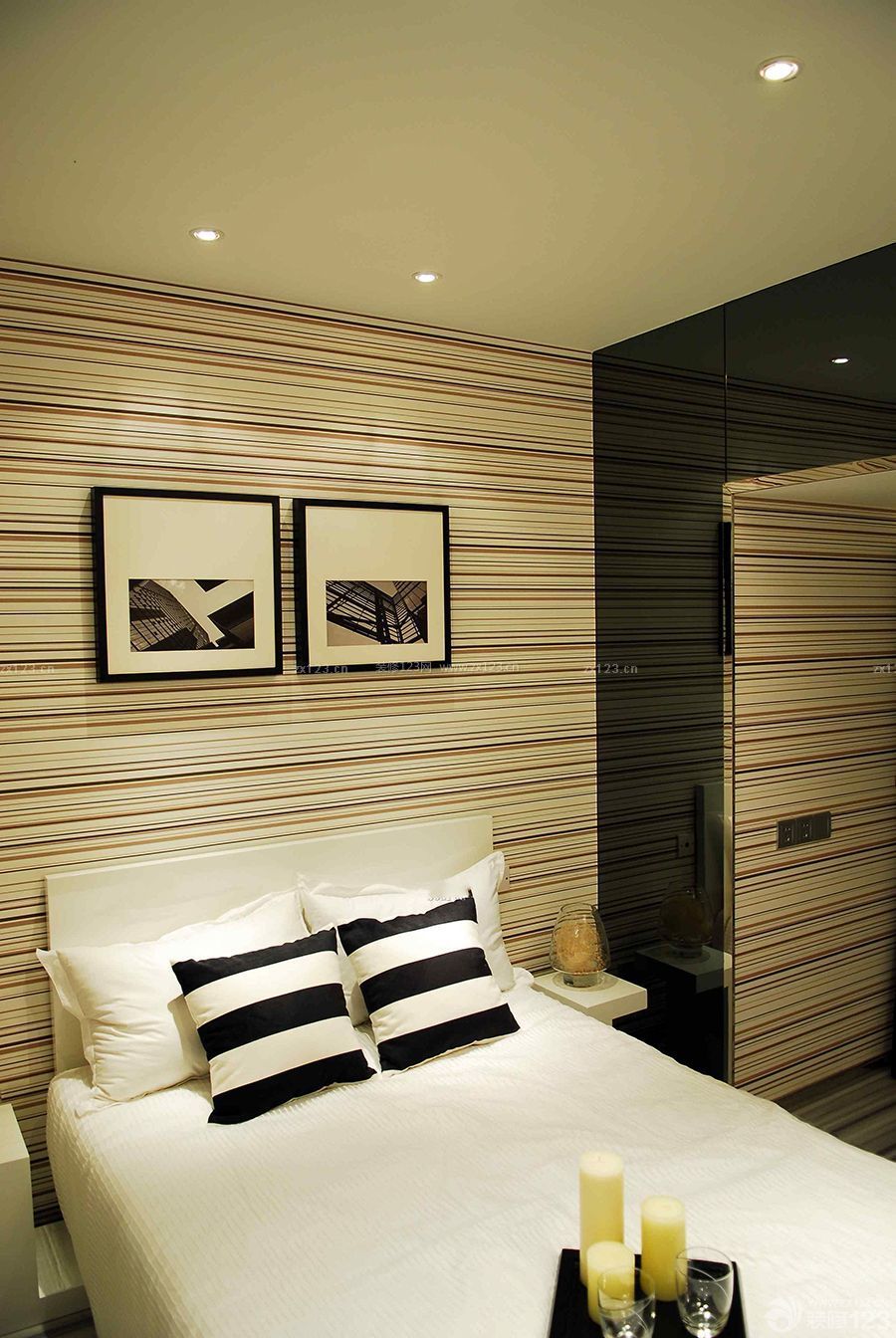 现代风格卧室带卫生间装修壁纸效果图