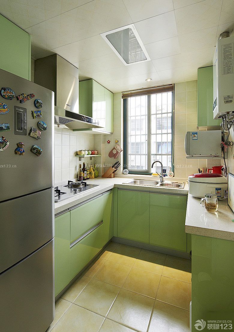 6平米厨房绿色橱柜装饰图片大全_装信通网效果图