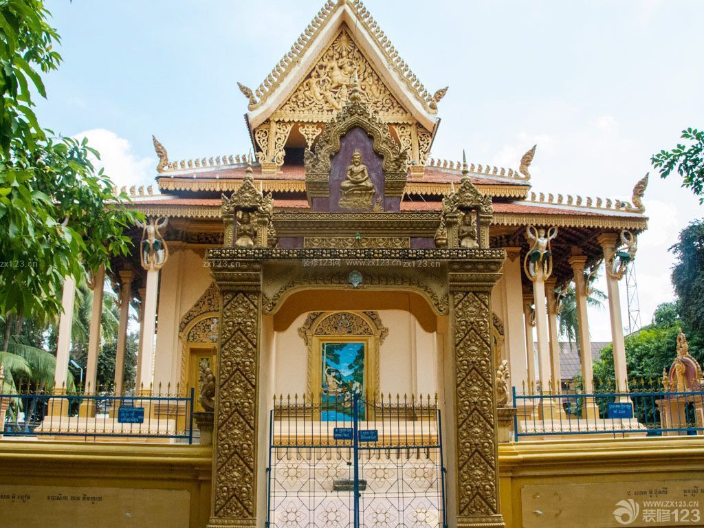 个性东南亚风格别墅外围墙门柱设计
