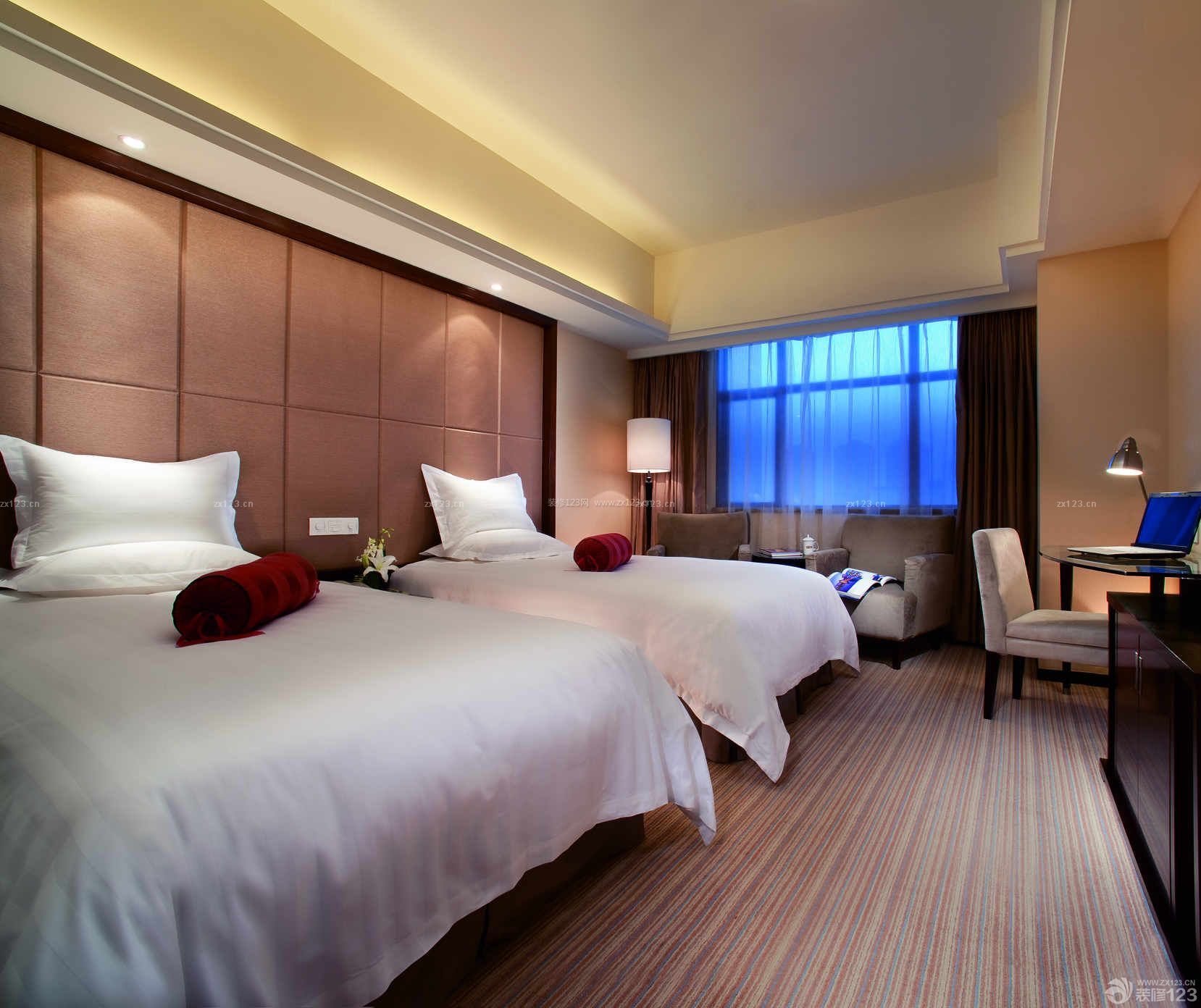 20小型酒店客房床头墙装修效果图片