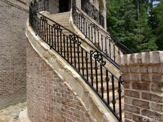 别墅外墙楼梯古典装修效果图