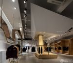 最新服裝店內(nèi)吊頂造型裝修案例