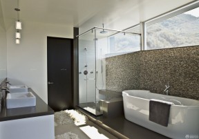 快捷酒店室内卫生间白色浴缸装修效果设计图片
