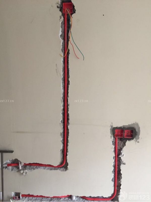 水電基本完工，下周開(kāi)始做防水、砌墻、貼磚。