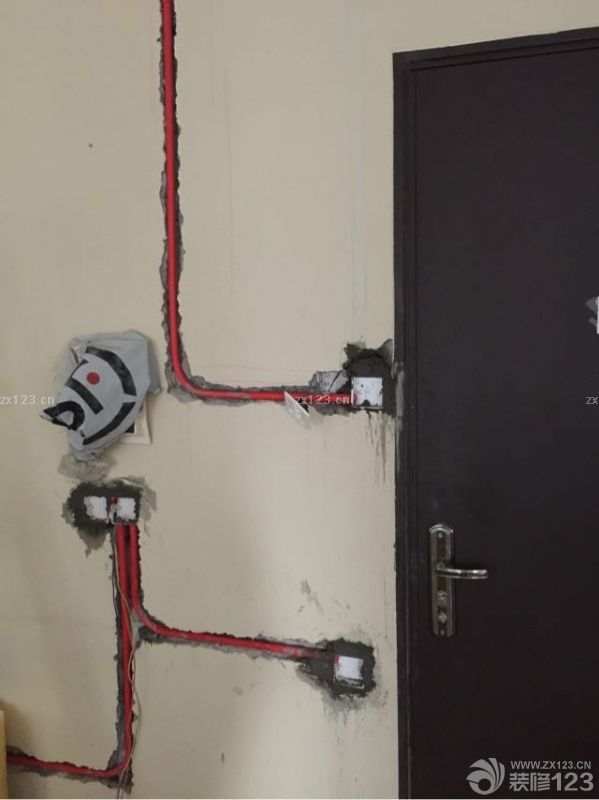 水電基本完工，下周開(kāi)始做防水、砌墻、貼磚。