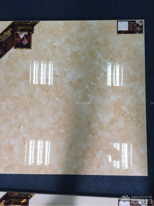 購(gòu)買地磚墻磚11000元。