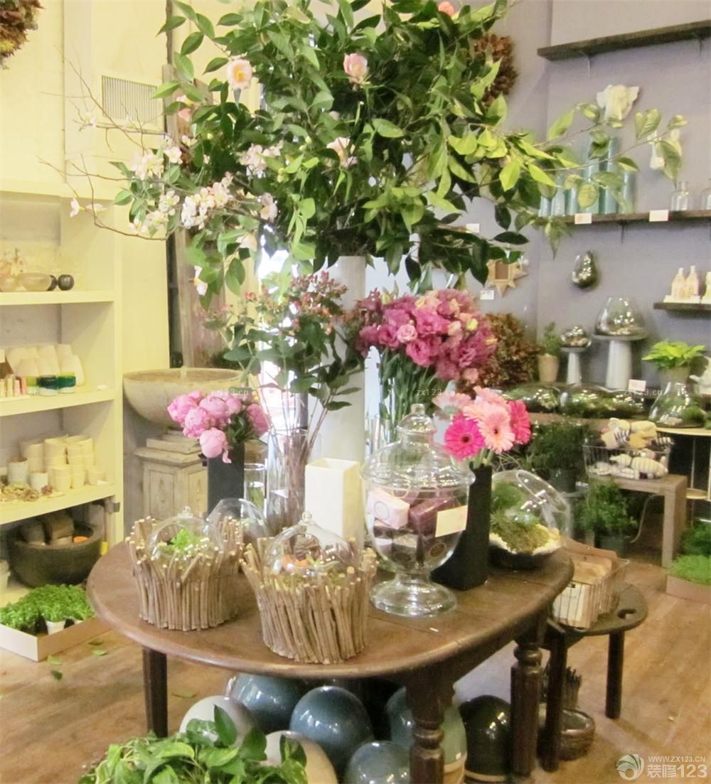 时尚盆栽花店黑色墙面装修效果图片