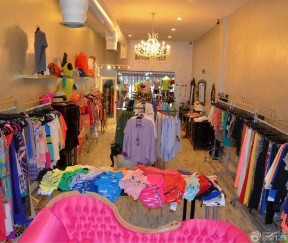 服裝店裝修效果圖大全 淺色木地板