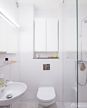 家装淋浴房间马赛克效果图 白色墙面装修效果图片