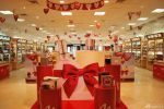化妝品店門頭裝修產(chǎn)品陳列圖片