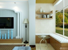 客厅阳台榻榻米装修效果图 家装客厅设计