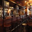 温馨复古酒吧木质装修效果图片