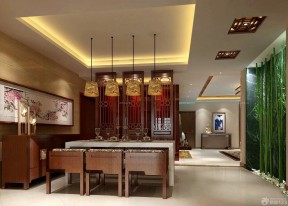 中式别墅带屏风的客厅餐厅装饰效果图