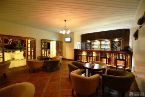 温馨小酒吧棕色地砖装修效果图片