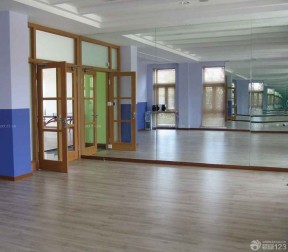 少儿学校舞蹈室设计 玻璃门装修效果图片