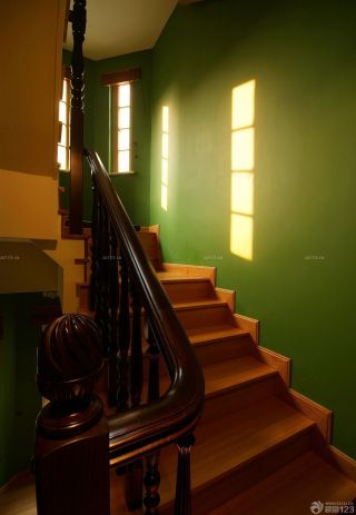 泰式装修风格室内楼梯设计图片