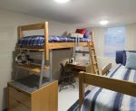 国外学校寝室木床装修效果图片