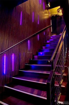 酒吧楼梯装饰 酒吧灯光设计