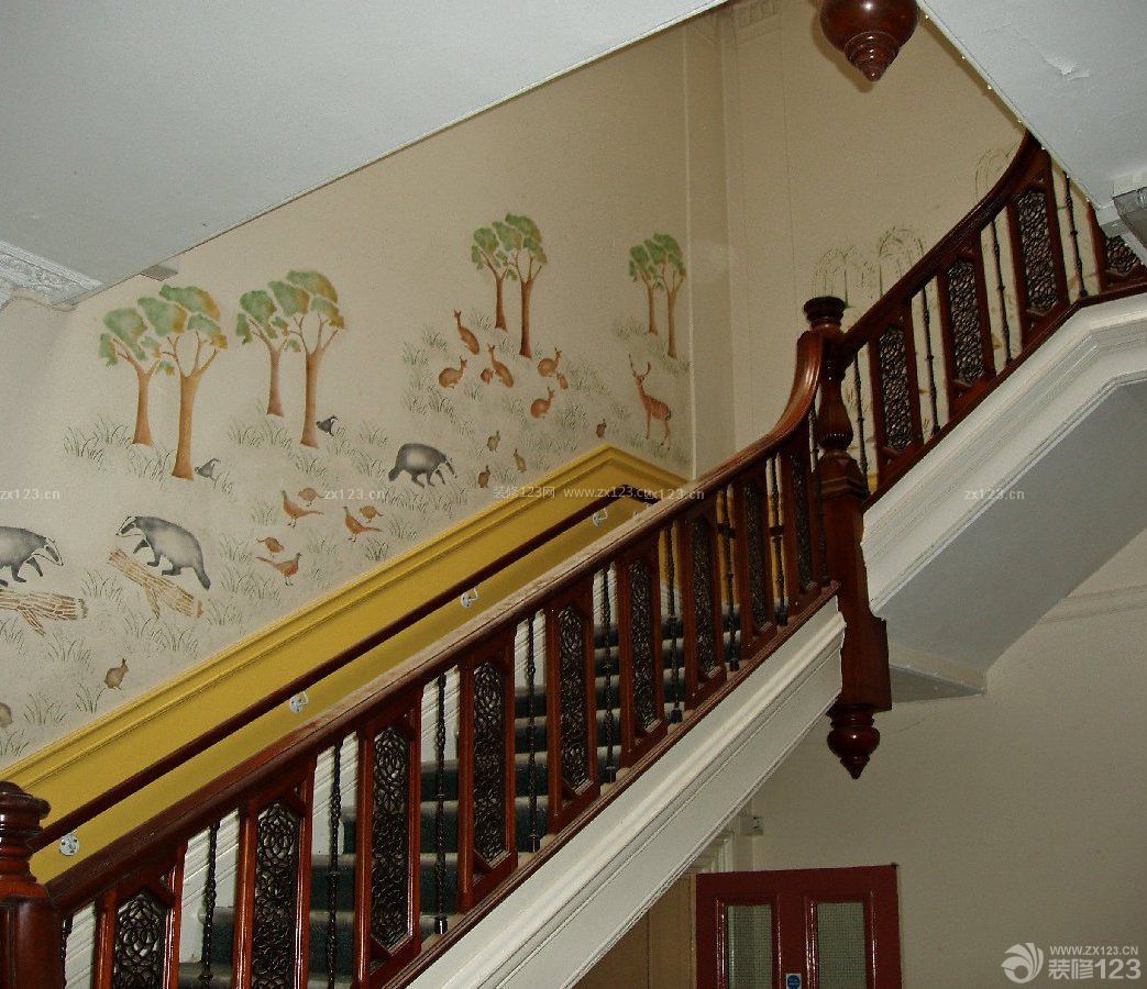 贵族学校室内楼梯装修效果图