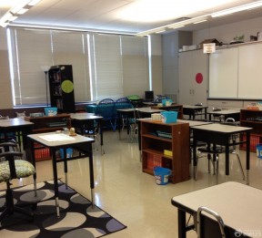 学校教室布置书桌摆放效果图图集