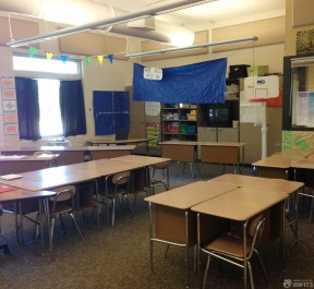 国外学校教室简约书桌装修效果图片
