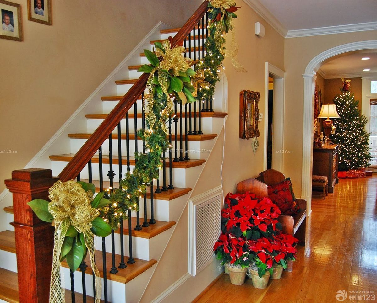 简约圣诞节布置楼梯设计装修效果图片
