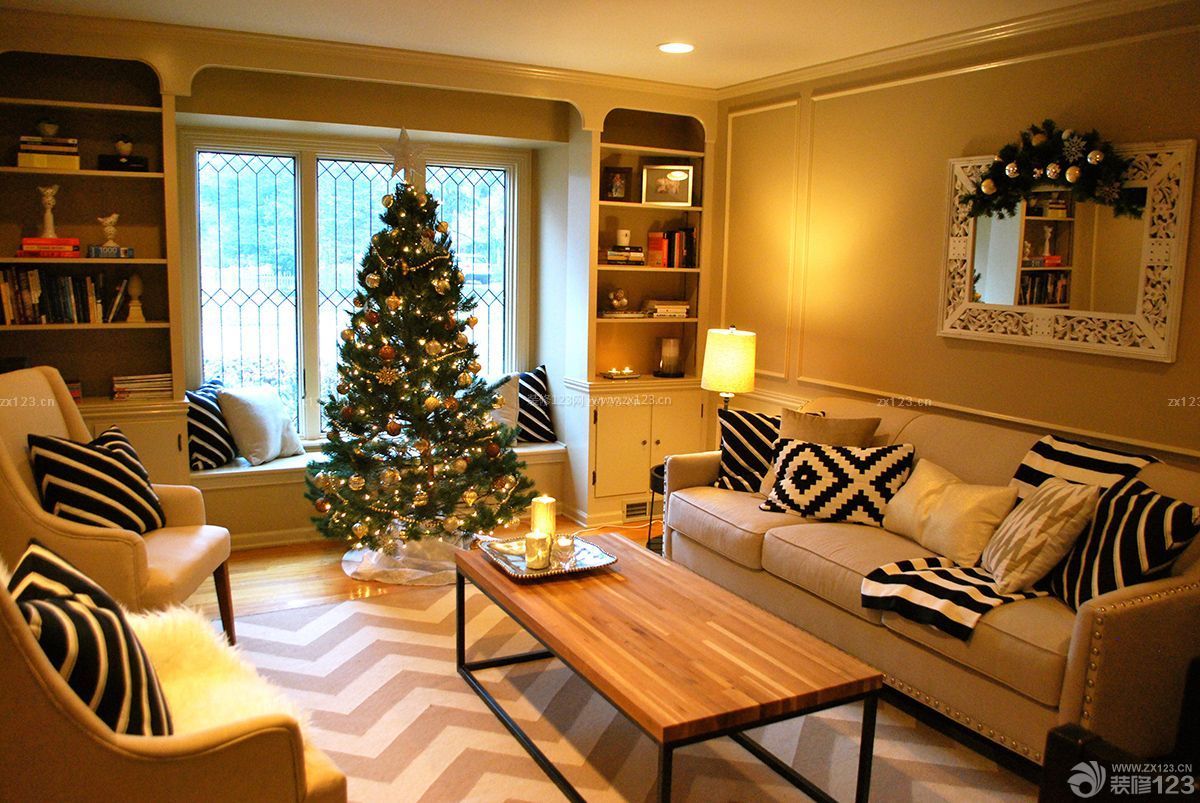 温馨小客厅圣诞装饰装修效果图片