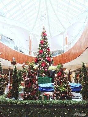 简约圣诞节商场布置中庭设计图片大全