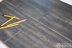 仿实木地板保养方法