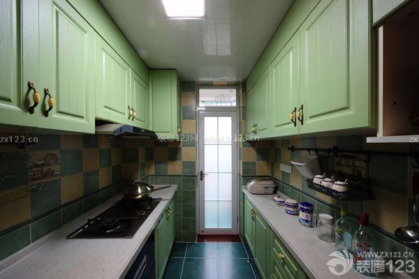 成都小厨房设计4：门窗位置优化组合