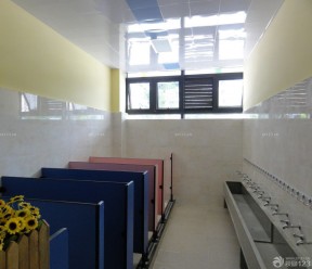 学校厕所装修效果图 窗户